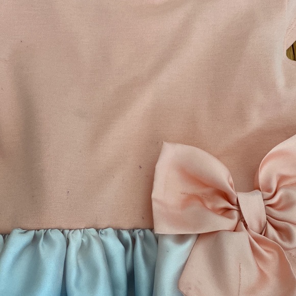 H&M size 4-6 girls dress. Peach with a horse print on the skirt - Picture 5 of 6